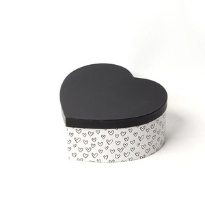 Heart shaped paper <b>box</b>, set of three, for <b>flowers</b> and gifts, customizable according to needs - Product Image 5