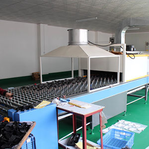 UV Spuitverf Machine <span class=keywords><strong>Coating</strong></span> Lijn Plc Kern Voor Plastic Parfum Cover Cosmetische Sluiterfles <span class=keywords><strong>Capsule</strong></span> Metallisatie Uithardende Oven - Product Image 3