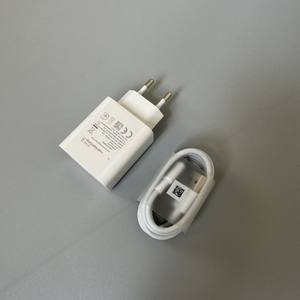 Cargador de <span class=keywords><strong>carga</strong></span> rápida de alta calidad UK EU plug <span class=keywords><strong>40W</strong></span> 66W bloque de cargador supercarga para <span class=keywords><strong>Huawei</strong></span> mate60pro nova9 SE - Product Image 3