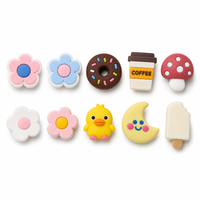 Breloques de chaussures en PVC souple personnalisées, série dessin animé Petits Poulets, avec fleurs à bouton, détachables, pour trous de chaussures, pour enfants et adultes