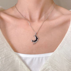 Coppia di gioielli stile Punk Vintage smalto nero olio irregolare liquido di fusione a mezzaluna <span class=keywords><strong>stella</strong></span> set collana pendente per gli amanti - Product Image 4