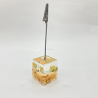 En gros, Porte-mémo en acrylique avec clip photo liquide flottant en plastique en forme de cube, figurine d'animal marin 3D personnalisée, cadeau souvenir touristique