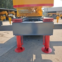 Grue à flèche hydraulique sur camion de 12 tonnes personnalisée, certifiée CE, pour le levage de pierres et la transplantation d'arbres en aménagement paysager