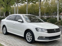 Voiture d'occasion Volkswagen Lavida 2017 1.6L Manuelle Version Confort Essence Berline Conduite à Gauche Voiture d'occasion Exportation Chine