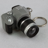 Gantungan Kunci Kamera DSLR Anime Kartun Mini dengan Senter LED Ultra Terang dan Baterai PVC Termasuk