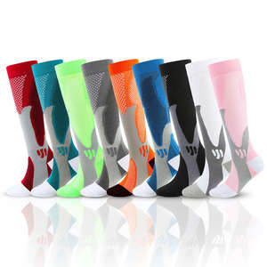 4 paires de chaussettes de compression antibactériennes pour hommes et femmes, compression 20-30 mmHg - Product Image 3