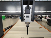 Fresadora CNC de 4 Ejes de Alta Precisión Rongchi, Programable para Creación de Modelos 3D