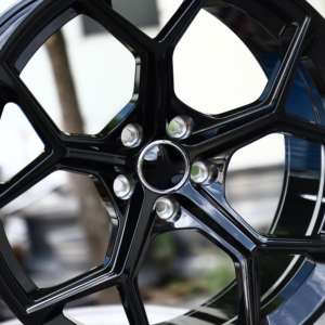 HTOR Jantes de voiture musculaire en alliage <span class=keywords><strong>d</strong></span>'aluminium de 16 à 24 pouces personnalisées Jantes forgées noir brillant à rayons multiples adaptées à A4 A5 A6 Q5 Q7 <span class=keywords><strong>RS6</strong></span> - Product Image 4