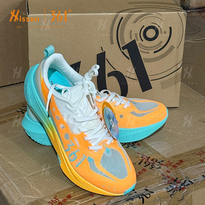 Chaussures en toile d'occasion pour la revente, stock de baskets pour les magasins de chaussures, approvisionnement en gros - Product Image 1