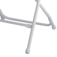 Chaise pliante robuste en plastique blanc avec structure en fer pour mariages en plein air, fêtes, ateliers et événements en parc