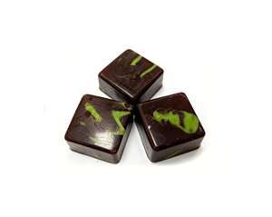 Carrés de chocolat noir à la pistache de Dubaï, en-cas artisanal - Product Image 1