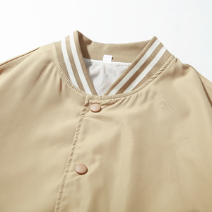 แจ็คเก็ตวาร์ซิตี้วินเทจสำหรับวัยรุ่นผู้ชาย ปรับแต่งได้ กระดุมหน้าแบบเขาสัตว์ ผ้าแคนวาสรักษ์โลก คอตั้ง ราคาโรงงาน - Product Image 1