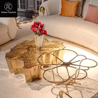 Table basse de luxe en laiton martelé, forme irrégulière moderne haut de gamme, en acier inoxydable doré, pour salon de villa