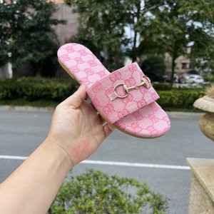 Chaussons de luxe pour femme, collection automne-hiver, en daim personnalisé, semelle épaisse élégante, bout fermé, chaussures tendance pour femme - Product Image 2