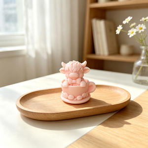 Precioso molde de silicona diseñado como un ternero recién nacido dentro de una taza de té para manualidades DIY - Product Image 6