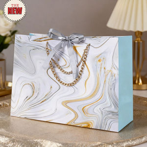 Bolsa de Papel Laminada con Estampado Dorado de Lujo Personalizada, Logotipo, Grande, Mediana, Blanca, Resistente, para Regalos, Tienda de Ropa, Bolsa de Compras - Product Image 4