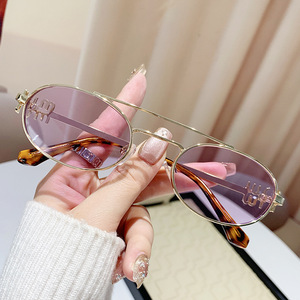 Miao Family Oval Retro Metal <b>Frame</b> Sunglasses Gold Pink Lens UV400 Women's Sunshade - Product Image 3