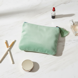 Sac <span class=keywords><strong>de</strong></span> maquillage personnalisé en gros, à rayures, avec pompon, écologique, portable, à fermeture éclair, pour filles - Product Image 2