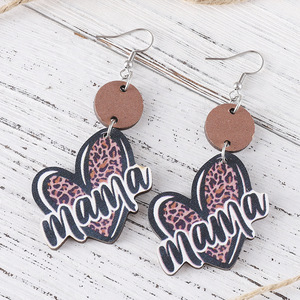 Boucles d'oreilles en bois fête des mères imprimé léopard en forme de coeur cercle pendentif en bois Double face boucles d'oreilles pour femmes Uionen 994 - Product Image 3