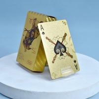 Cartes à jouer en papier plaqué or de haute qualité, logo gravé sur mesure avec étui en papier pour cadeau