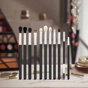 Baoli – Ensemble de 11 pinceaux de maquillage pour les yeux, faits à la main, en argent brillant, poils naturels, pour fard à paupières, sourcils, <span class=keywords><strong>eye</strong></span>-<span class=keywords><strong>liner</strong></span> et correcteur - Product Image 1