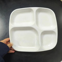 Plateau alimentaire rectangulaire en mélamine personnalisé pour hôpital, 4 compartiments, design divisé, durable, passe au lave-vaisselle, non toxique, qualité alimentaire