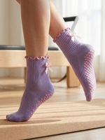 Chaussettes de Pilates à Volants Antidérapantes Personnalisées avec Logo, Faible MOQ, Broderie Sans Couture, Fabricant de Chaussettes de Yoga et de Barre Antidérapantes Personnalisées