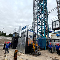 Monte-charge de construction incliné et courbé SC200, capacité 2000 kg, vitesse 0-40 m/min, inclinaison 0-15 degrés, certifié ISO CE