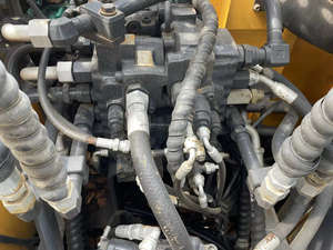 Volvo EC140DL Original bas prix haute qualité Durable 100% prêt 90% nouvelle pelle sur chenilles 2019 modèle 14 tonnes moteur diesel bon - Product Image 3