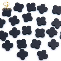 Bijoux Junyuan 8mm/10mm/12mm/13mm/14mm Vente en gros Dubaï Onyx naturel Agate rouge Coquille blanche Malachite Trèfle Quatre fleurs Pierres précieuses