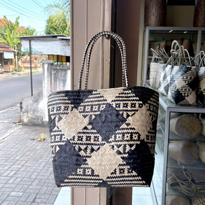 Indonesian's Best Seller Striped Pattern a Lontar <b>Handbag</b> <b>Straw</b> Bohemian Tote Open Top All Seasons Stylish Casual Large Capacity - Product Image 1