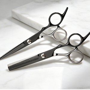 กรรไกรตัดผมใหม่ ขนาด 6.3 นิ้ว กรรไกรตัดผมเหล็กอย่างดี สำหรับมืออาชีพ - Product Image 3