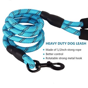 Correa para Perro Resistente de 1.5 m con Mango Acolchado Cómodo e Hilos Altamente Reflectantes para Perros Medianos y Grandes - Product Image 3