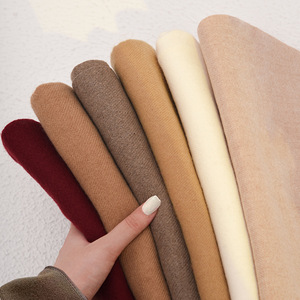 Chal de Pashmina de Algodón con Diseño a Cuadros de Color Sólido Cálido y Logotipo Personalizable para Mujer, Inspirado en el Cachemir Turco para el Otoño - Product Image 3