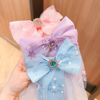 Élégante Pince à Cheveux Faite Main en Dentelle Princesse avec Nœud – Accessoire Cheveux Ruban Orné de Perles et Strass – Coiffe de Mariage et Fête de Boutique
