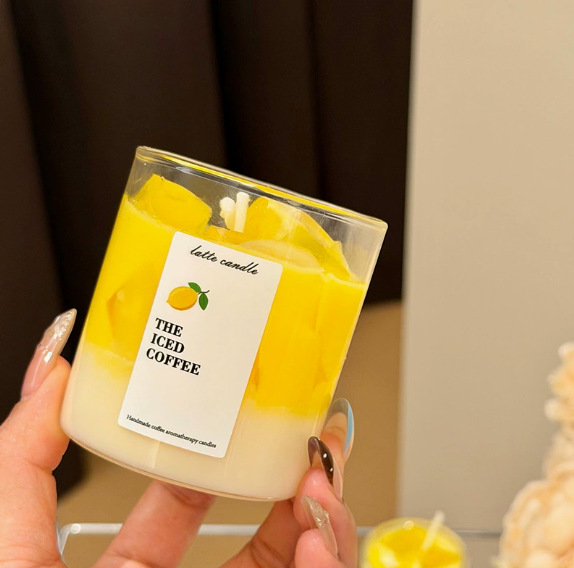 Café glacé au citron jaune