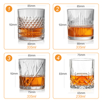 Vente chaude 2023 Logo personnalisé cristal Mini tasses en verre bouteilles cadeaux coffret ensemble plaine vin liqueur aérateur Snifter whisky carafe