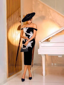 <span class=keywords><strong>Abito</strong></span> <span class=keywords><strong>Lungo</strong></span> Elegante <span class=keywords><strong>Monospalla</strong></span> <span class=keywords><strong>Nero</strong></span> con Fiori 3D Bianchi, Ultima Moda 2026, Nuovo e di Tendenza - Product Image 5