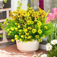 2 Set Pot Bunga Gantung Sutra Buatan Tiruan 24 Bundel Eucalyptus Daisy Realistis Tahan UV Besar untuk Luar Ruangan
