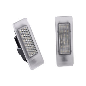 Lámpara de luz de matrícula LED para Infiniti Q50 Q60 QX30 QX50 QX60 Nissan GTR Leaf Maxima <span class=keywords><strong>Renault</strong></span> Clio V Koleos Espace V <span class=keywords><strong>Talisman</strong></span> - Product Image 1