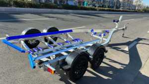 <span class=keywords><strong>Remorque</strong></span> de <span class=keywords><strong>bateau</strong></span> en aluminium à essieux tandem de 20 pieds avec frein hydraulique, styles Poly Bunks, VIN DOT CE OEM acceptable - Product Image 2