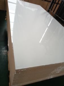 Le blanc à haute brillance de 18mm stratifié/mélamine a fait face aux feuilles UV de panneau panneaux MDF UV - Product Image 4