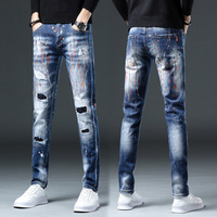 Jeans style streetwear pour hommes, coupe slim, effet déchiré, avec patchs et peinture colorée, tendance, à genoux déchirés, coupe crayon