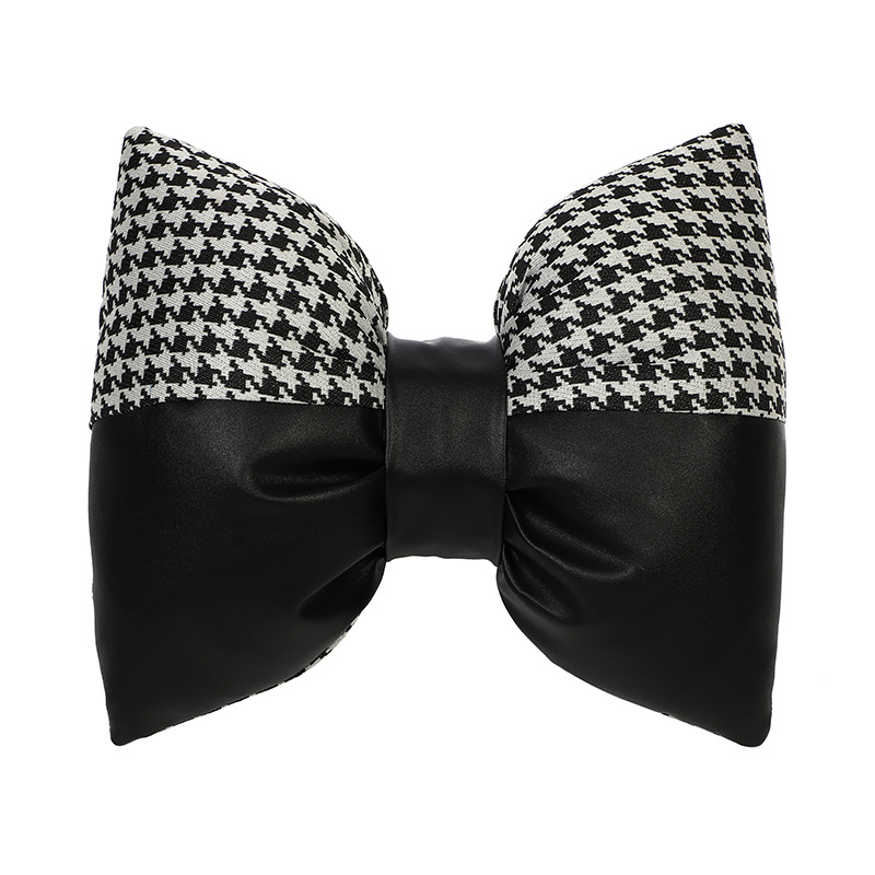 Houndstooth patchwork lumbar support