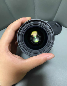 เลนส์ซูมมือสองสำหรับใช้งานทั่วไป — 18-35 f/1.8 Art F ประหยัดกว่าของใหม่ พร้อมฮูด + ฝาปิดเลนส์ + กระเป๋า พร้อมใช้งานถ่ายภาพ! - Product Image 5