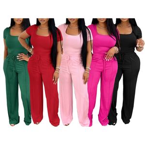 طقم نسائي صيفي من قطعتين بخصر مرتفع وأرجل واسعة، بلون موحد وياقة مربعة وأكمام قصيرة من التريكو - Product Image 2