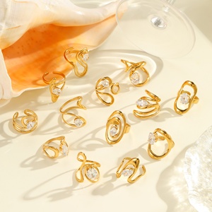 Set di Anelli in Acciaio Inossidabile Moderno e Minimalista Placcato Oro 18K Geometrico Cavo con Zircone Bianco Anello Aperto per Tutti i Giorni - Product Image 2