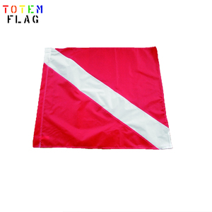 Nhỏ Trung Lớn Canvas Red Lặn Cờ Với Sọc Trắng - Product Image 3