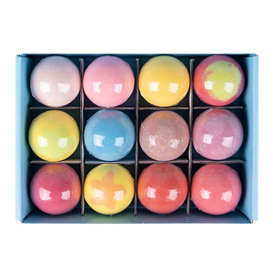 Boules de bain moussantes colorées personnalisées de vente chaude avec poupées intégrées boule géante d'amusement de marque privée pour les enfants - Product Image 1