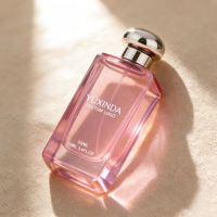 Flacon de parfum de luxe en verre gradué carré vide avec boîte, logo personnalisé, 30 ml, 50 ml, 100 ml, rose, noir